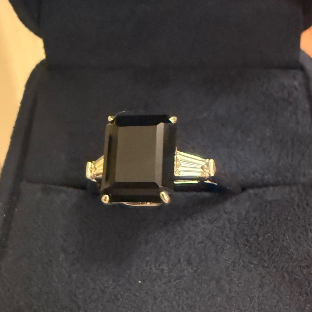 2.5ct black onyx/ 2 colorless baguette E VS1 .50 TW diamonds on platinum ring